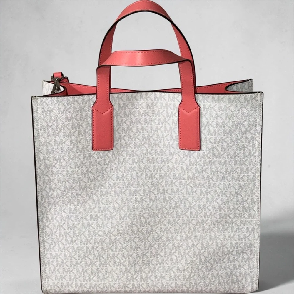MICHAEL KORS Kenly Large Signature Logo Tape Tote Bag : Grapefruit and white